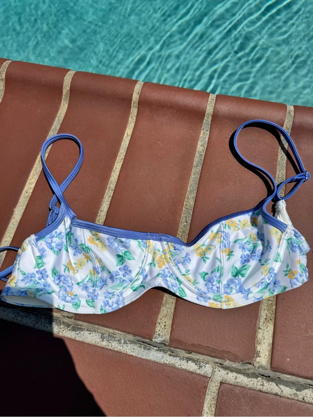 Frankie’s Bikinis Cola Shine Underwire Bikini Top Size XS